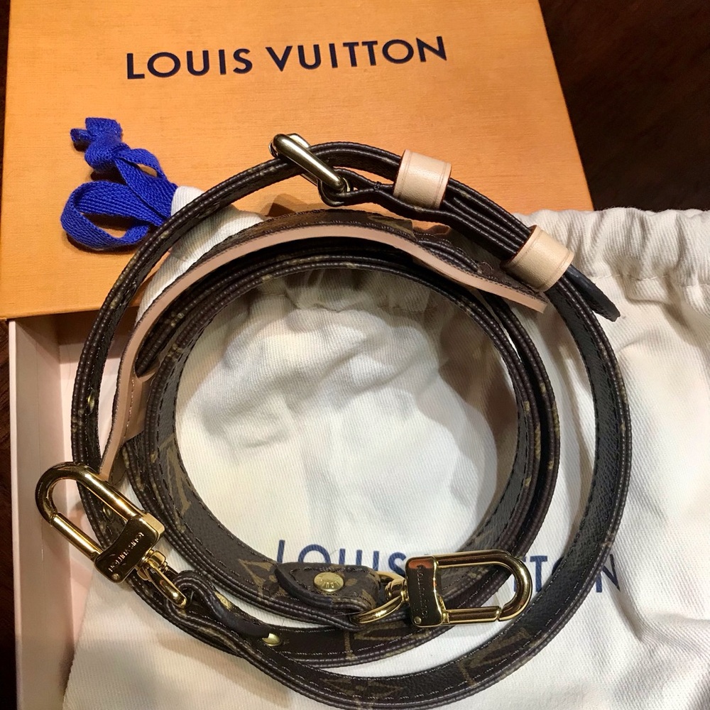 Louis Vuitton Retired Bandoulière strap in Monogram J52315 w/shoulder pad care